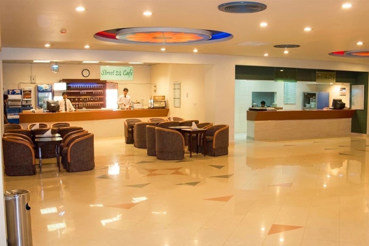 Food court cafe