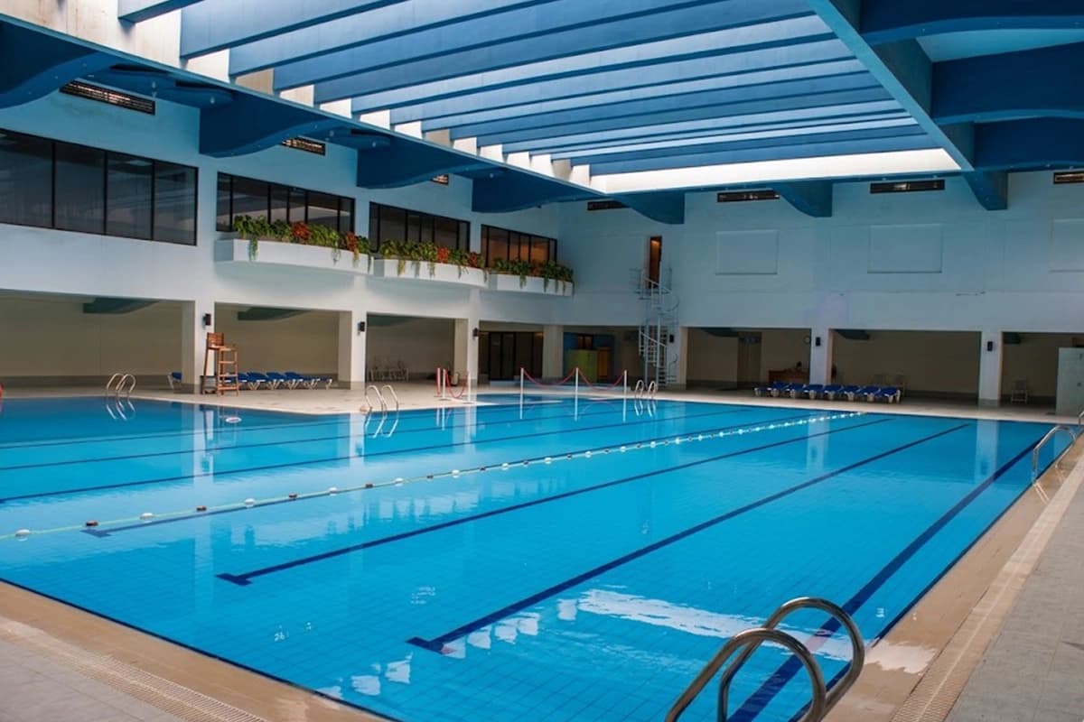 Indoor swimming pool at Southend Club